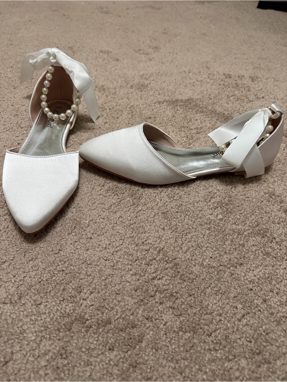 Elegant White Pointed-Toe Pearl Ankle Ribbon Flats/bridal shoes